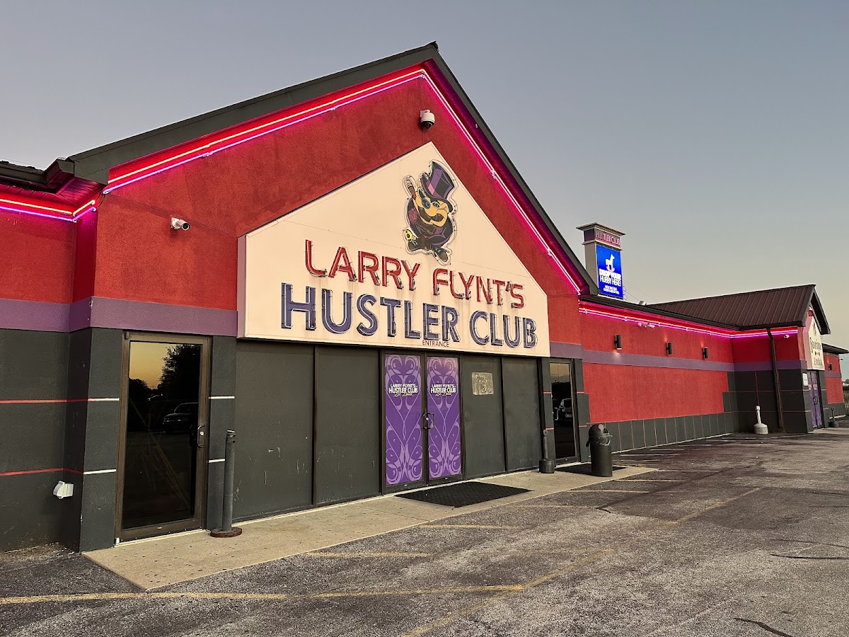 Larry Flynt's Hustler Club - St. Louis Strip Club