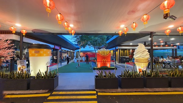 McDonald's Pantai Sentral Park DT - Photo 1