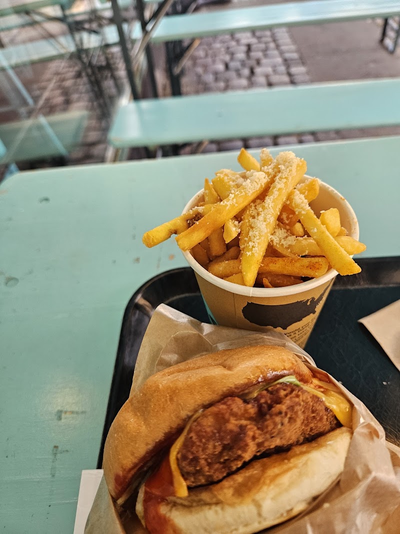 Louis - Burger Vesterbro photo 4