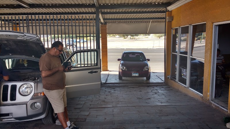 Contreras Taller Mecánico - 1