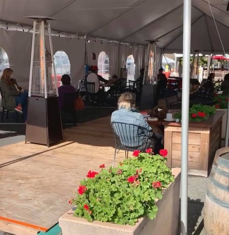 Redwood Cafe cotati photo 3