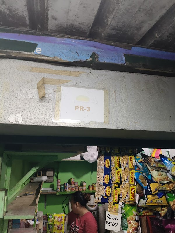 PR-3 Sarisari store