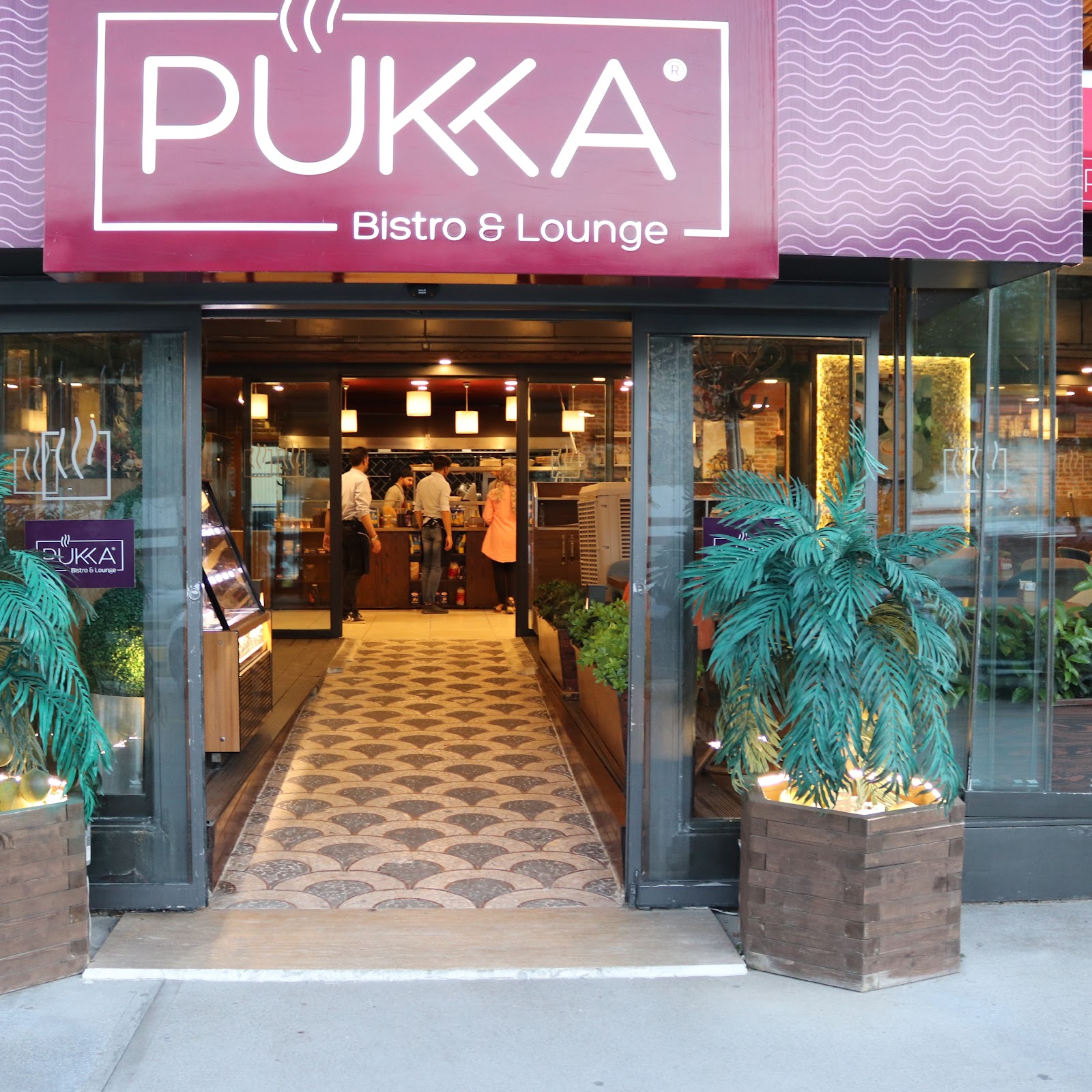 Pukka Bistro & Lounge mekanı