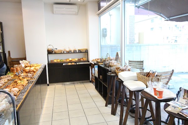 宇地泊製パン所スーリール