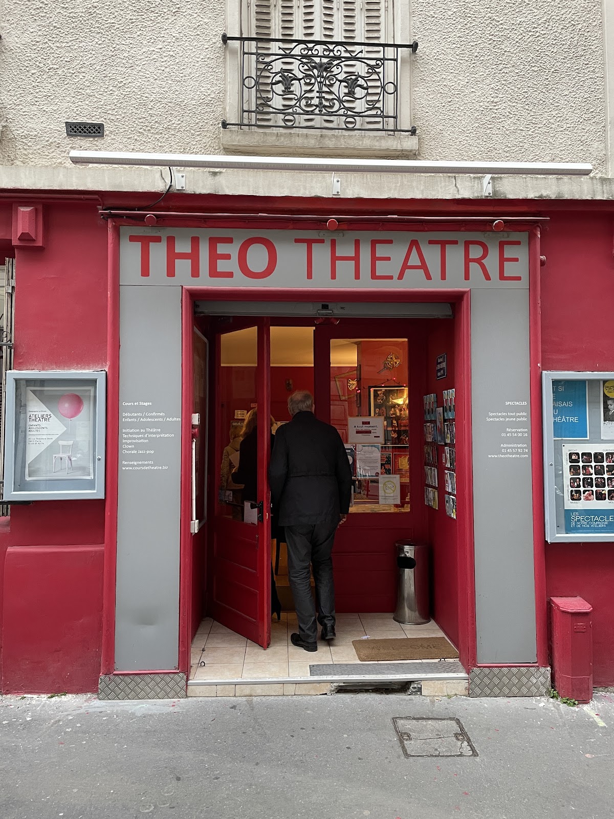 Le Théo-Théatre, vue extérieure
