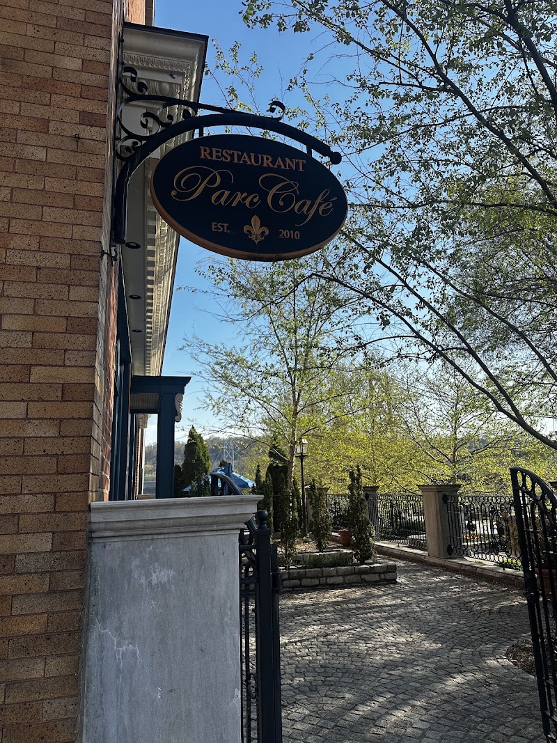 Parc Café photo 3