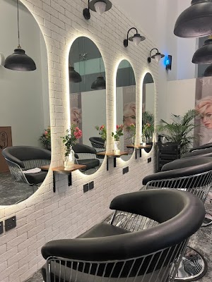 مشغل ممر الجمال للتزيين النسائي