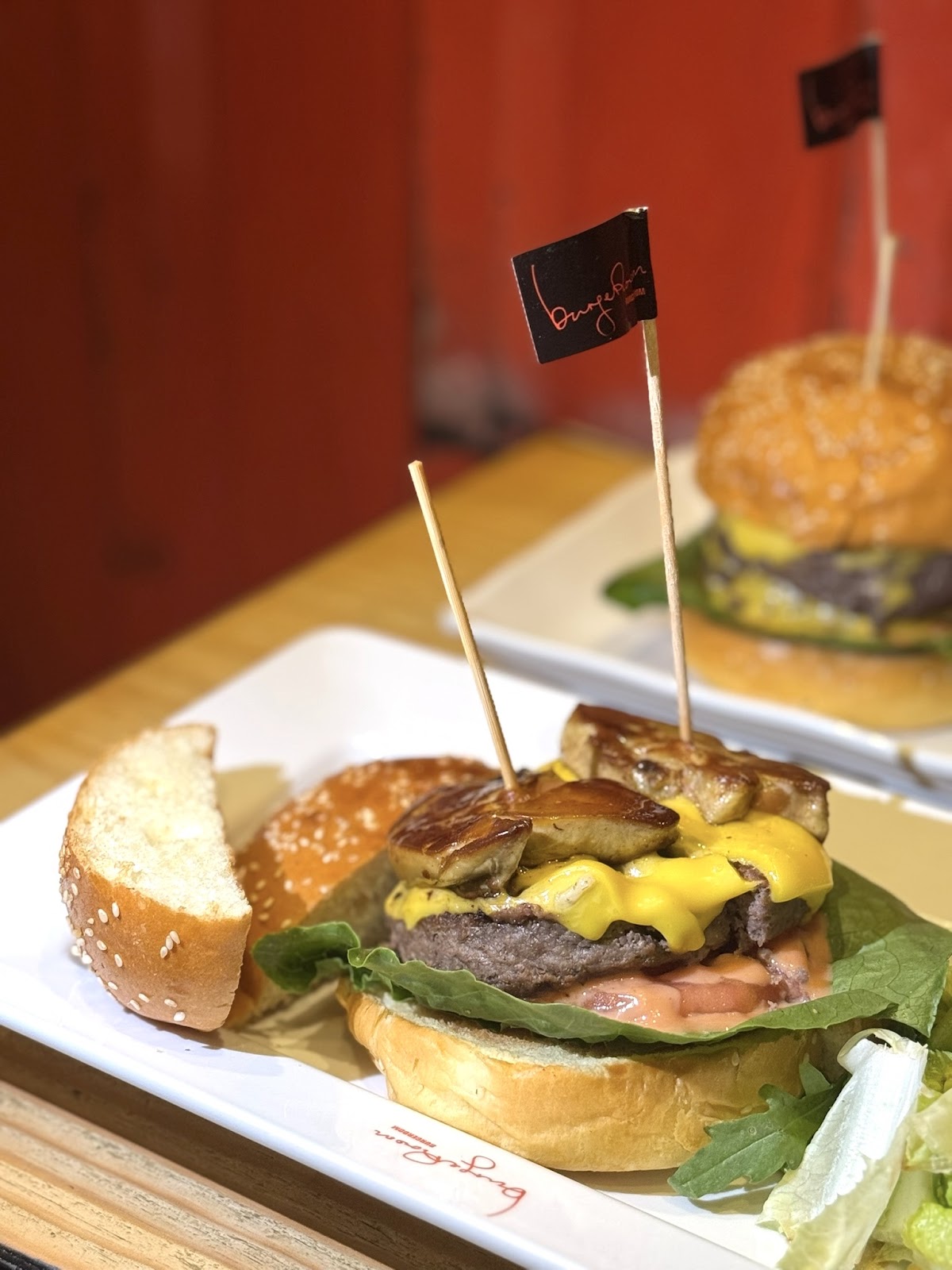 Burgeroom (Fashion Walk) photo 4
