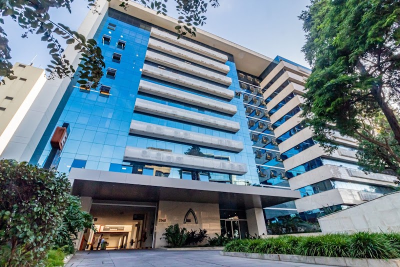 Dra. Patricia Farias - Endodontia e Ortodontia - foto 4