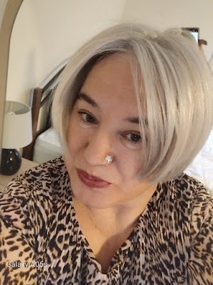 Turning Heads photo 2