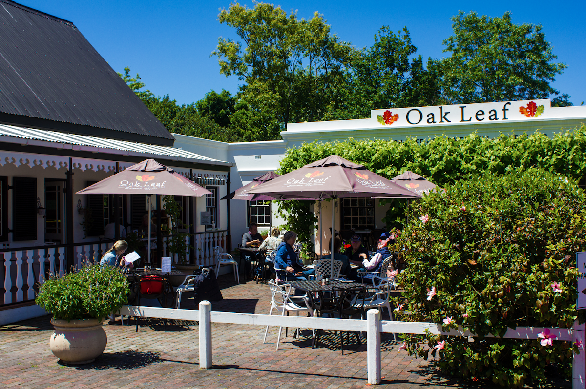 Oak Leaf Restaurant, Gourmet Deli & Coffee Bar restaurant in Knysna, Garden Route