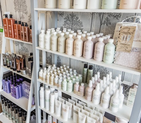 Mangoes Hair Design photo 2