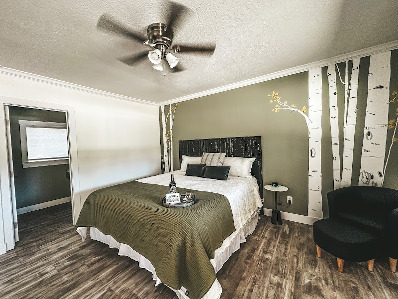Woody Mountain Campground and Bed & Breakfast photo 3