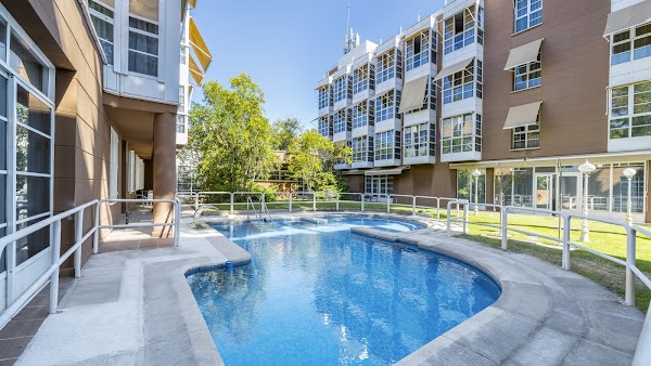 Residencia Apartamentos tutelados Arturo Soria - Sanitas Mayores — C. de Arturo Soria, 146, Cdad. Lineal, 28043 Madrid, España