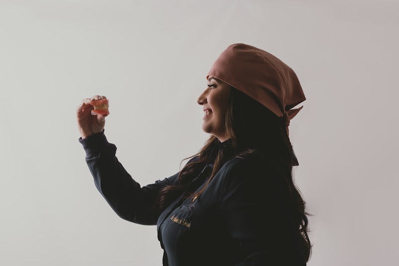 Dra. Mylena M. Schwartz | Dentista Uberlândia - foto 5