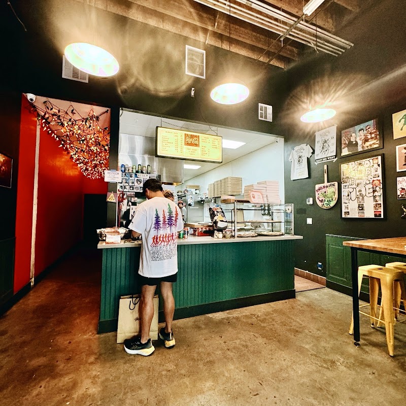 Loosies Pizza photo 4