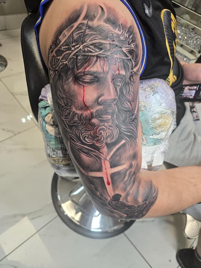 Hugo Olvera Tattoo tattoo work — photo 2