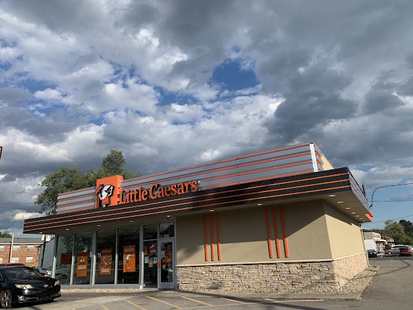 LITTLE CAESARS exterior