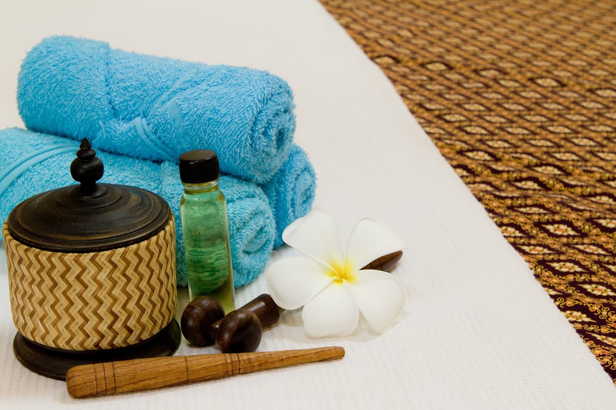 Meena Thaise Massage