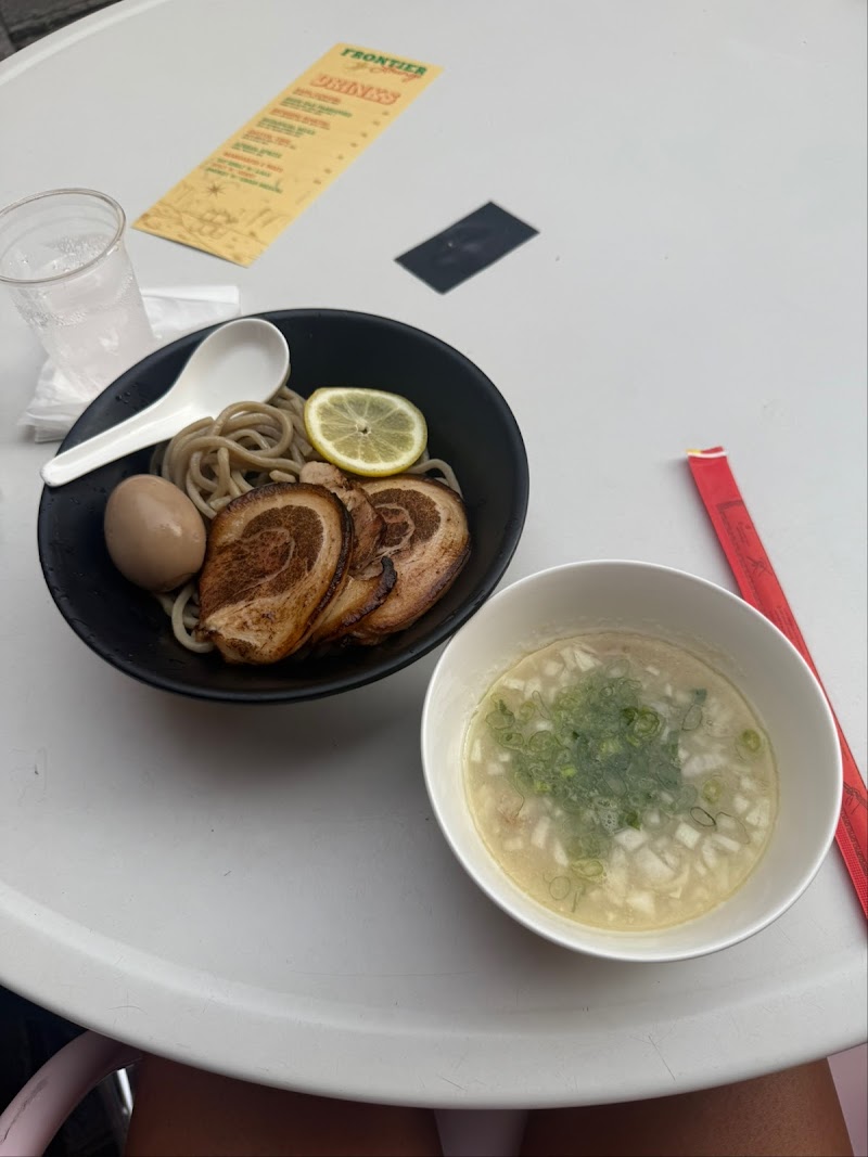 Frankie Ramen photo 3