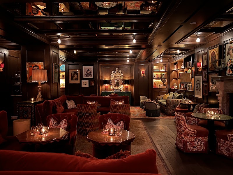 The Portrait Bar photo 4