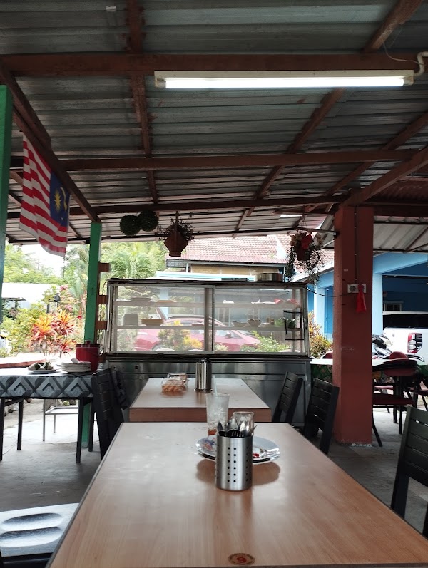 Selera Kampung Masjid Saidina Abu Bakar - Photo 1