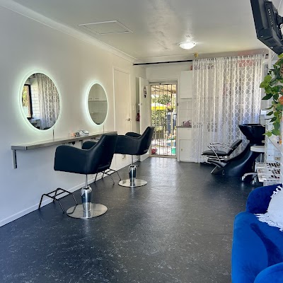 Hair on Hamersley photo 3