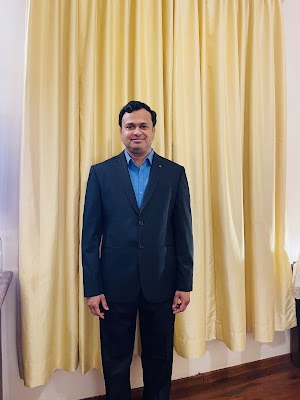 Dr Avinash Patil