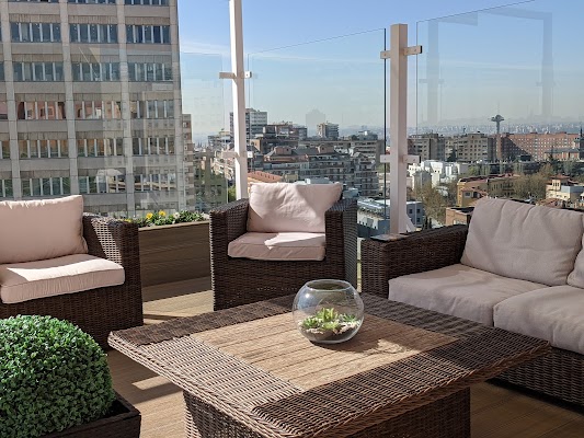 Residencia Residencia Bouco Madrid Loreto — Av. de la Reina Victoria, 60, 62, Moncloa - Aravaca, 28003 Madrid, España