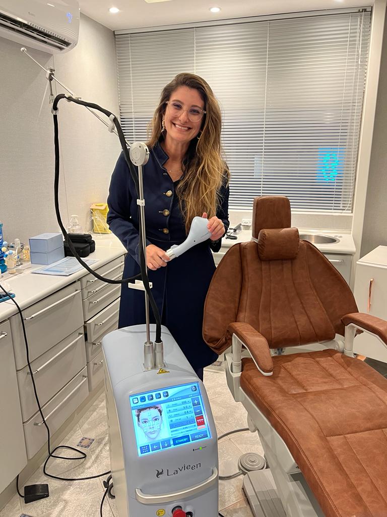 Leblon - Dra Najla Poralla - Odontologia e Estética Facial