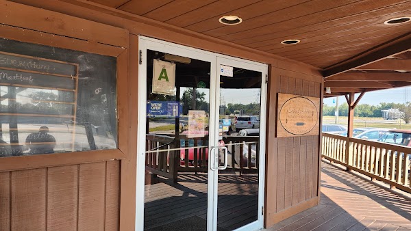 SANDI'S KITCHEN exterior