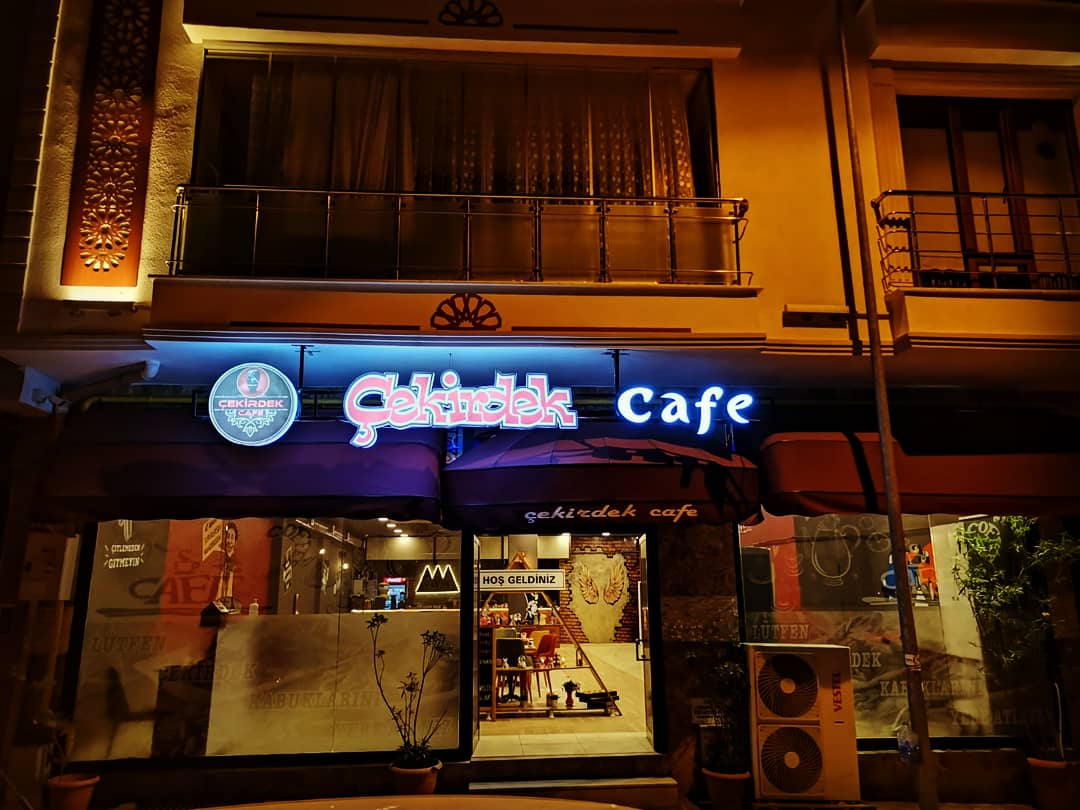 ÇEKİRDEK CAFE mekanı