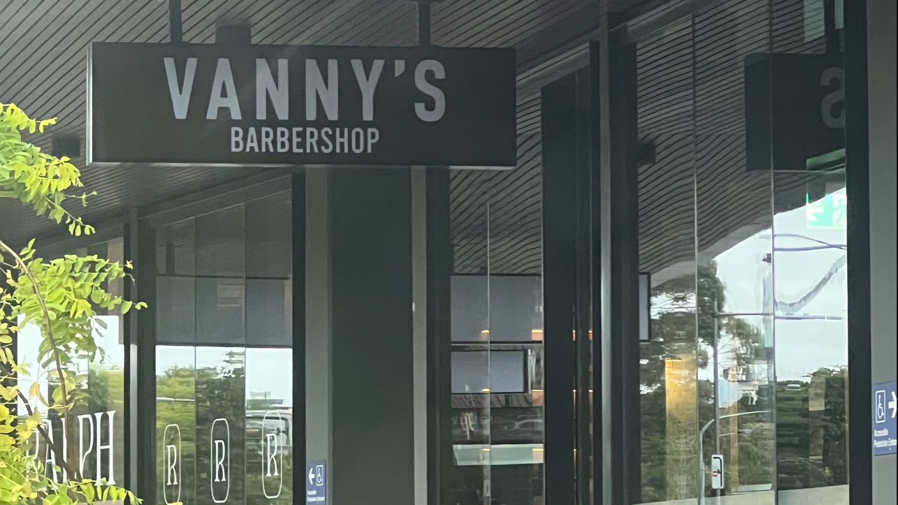 Vanny’s barbershop photo 1