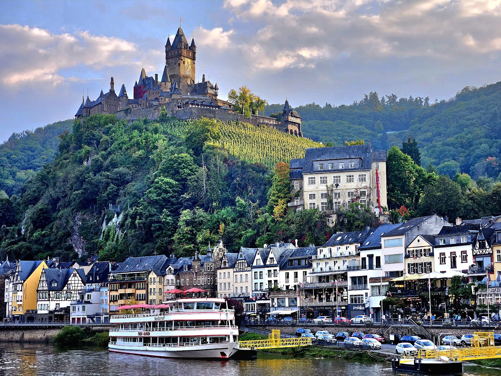 Best Dog-Friendly Hotels in Mosel and Rhine, Germany