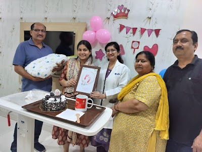 Dr. Shivani Badal I Women Wellness Clinic I Best Gynecologist in Bhopal I Laparoscopy Surgeon I Pregnancy I Infertility IVF - Image 2
