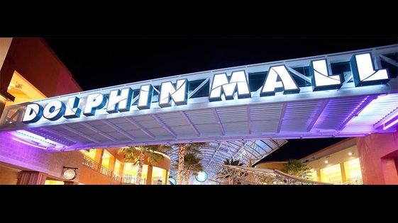 Dolphin Mall fotoğraf 1