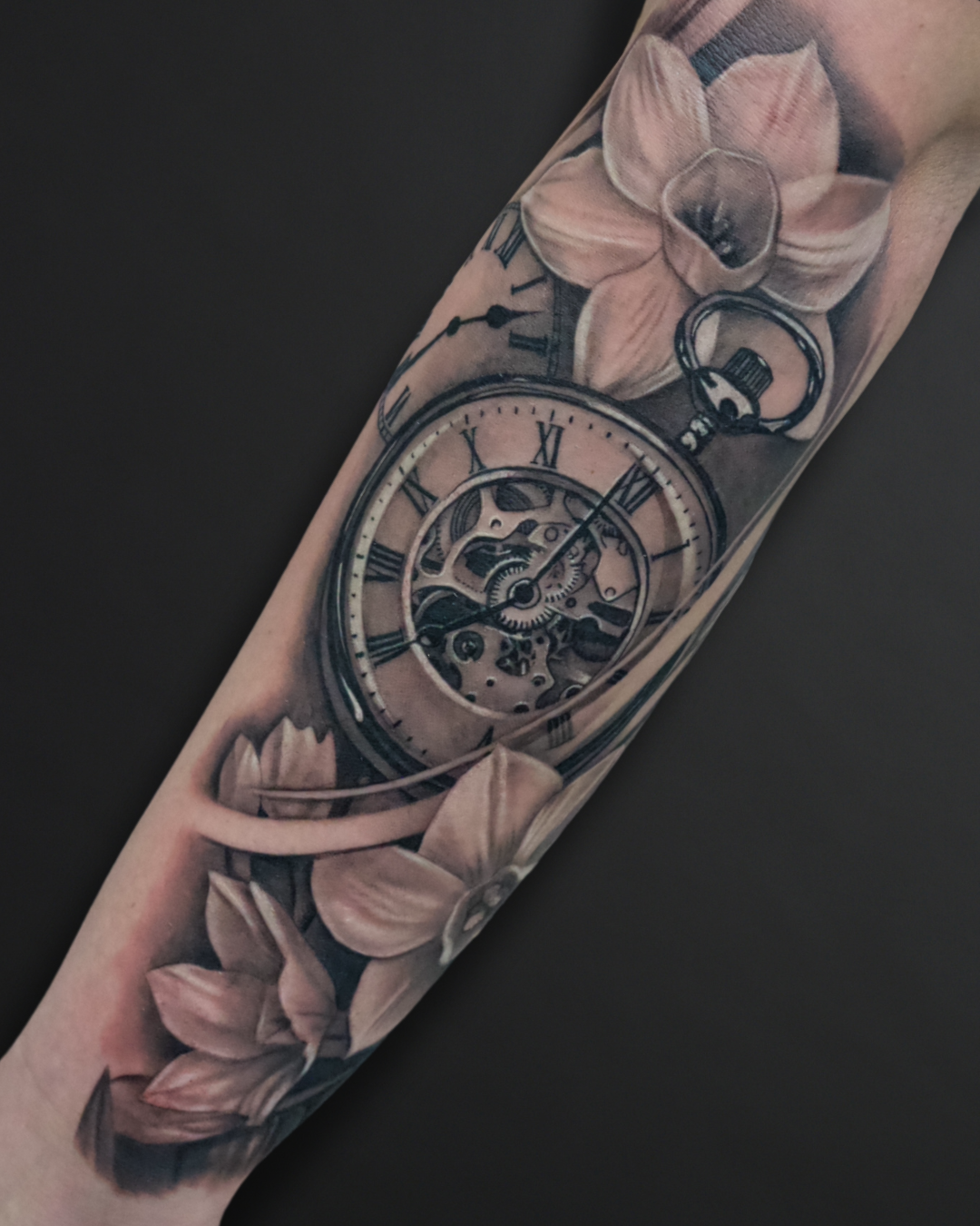 Red Art Tattoo & Piercing Studio tattoo parlor in Mesa, AZ