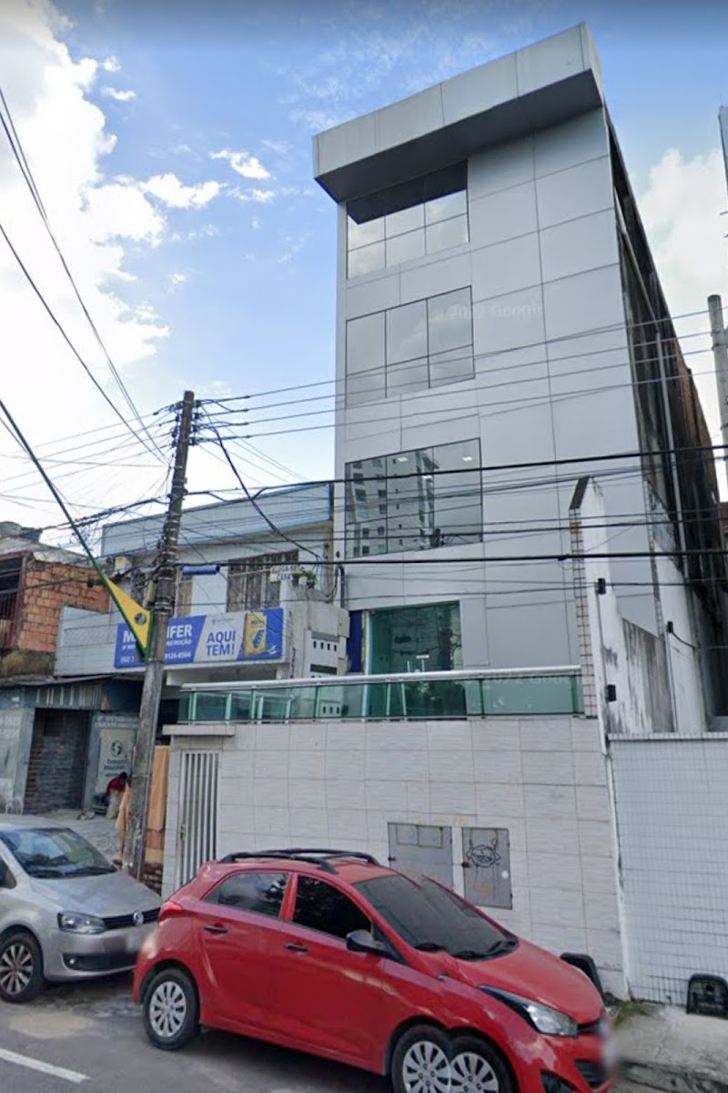 Dra. Lissandra Farias - Dentista - Manaus