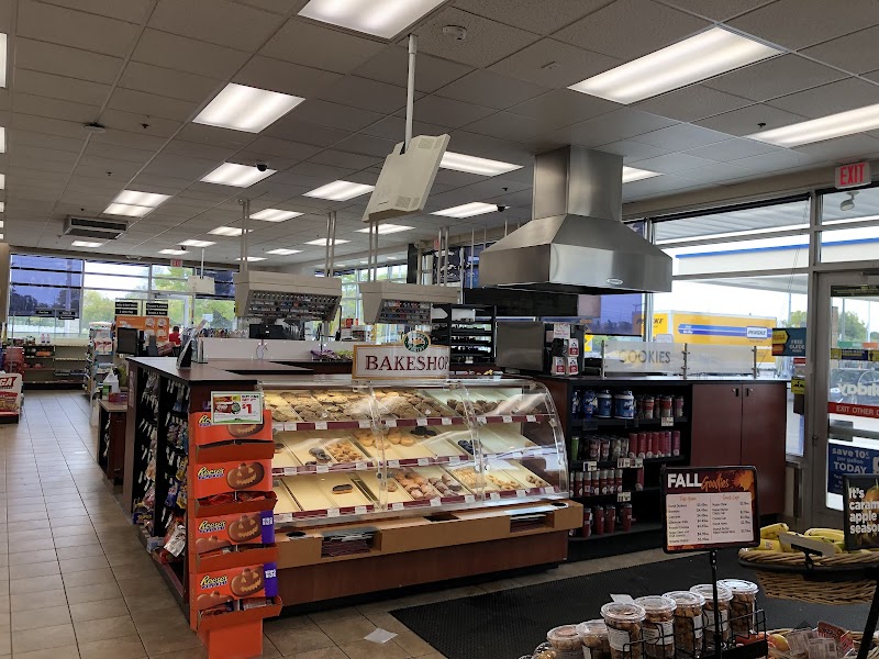 Holiday Stationstores photo 2