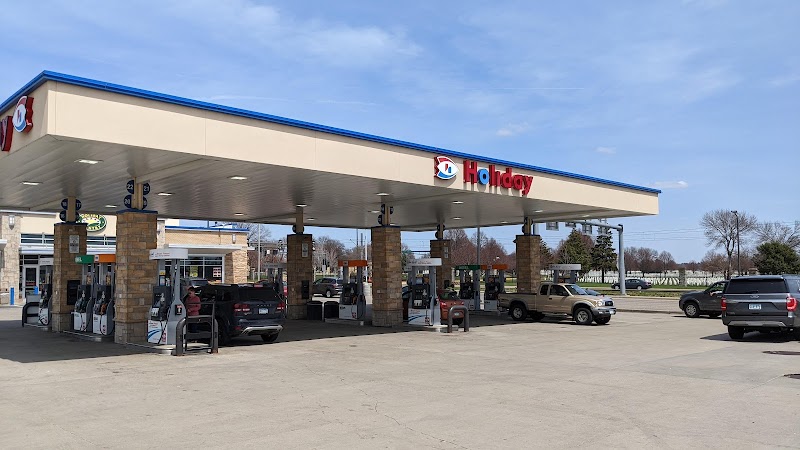 Holiday Stationstores photo 4