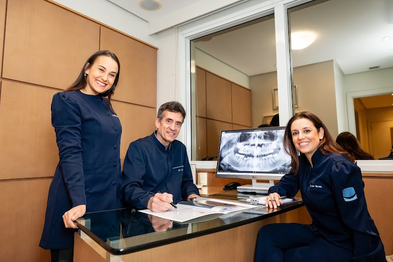 Clínica de Ortodontia e Odontopediatria Dr. Tavares - foto 2