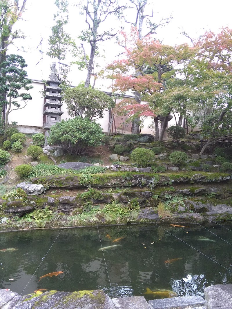 かしだ産婦人科クリニックの外観