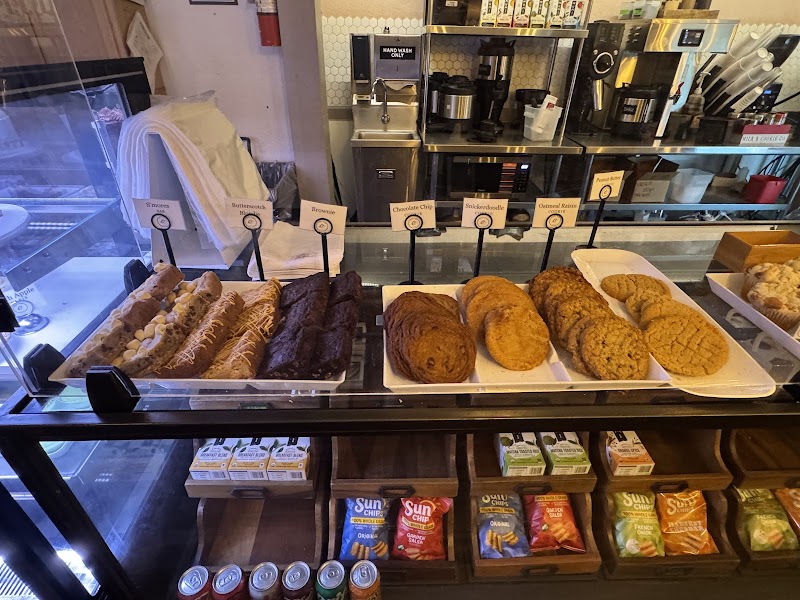 Happy Tiers Bakery photo 4