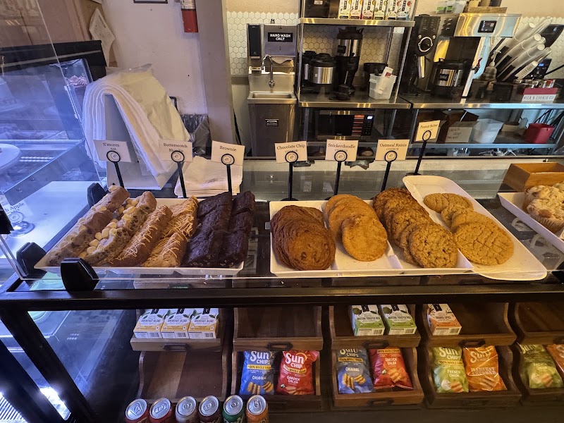 Happy Tiers Bakery photo 4