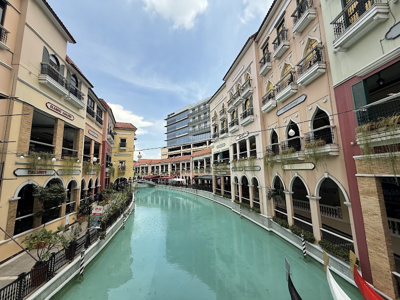 Venice Cineplex Cinema