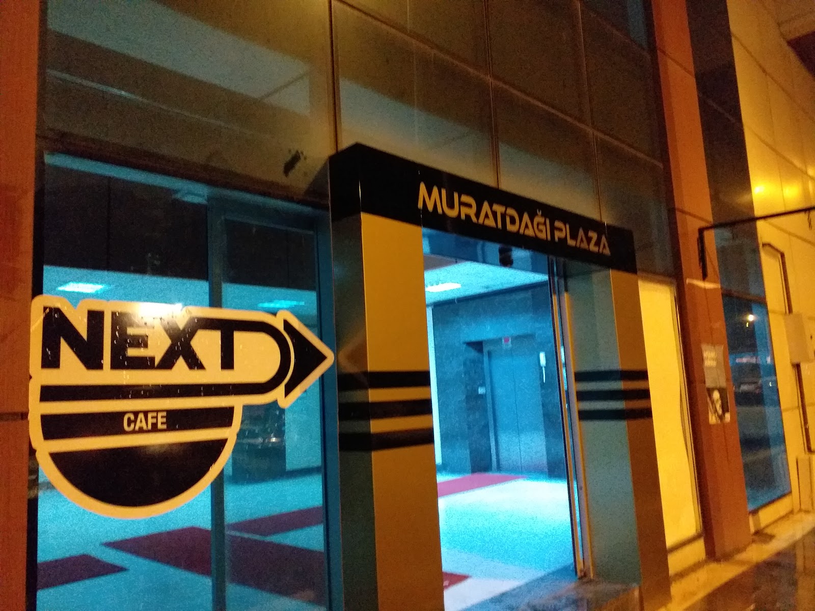 NEXT CAFE mekanı