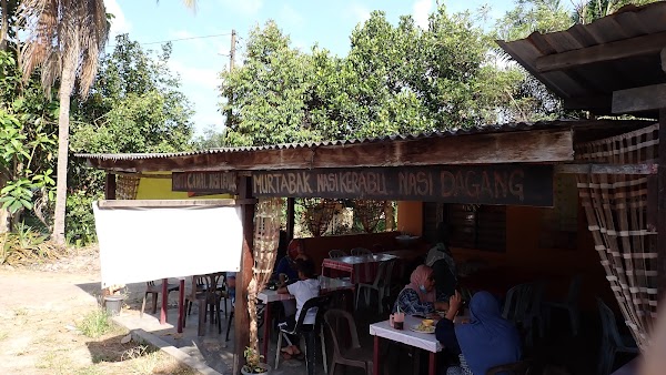 Kayu Ara Corner - Photo 1