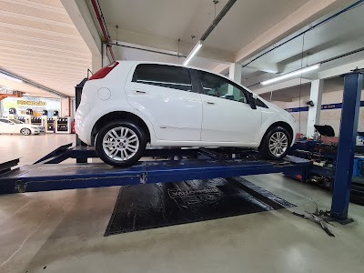 Foto de Fredy Pneus - Joinville Centro