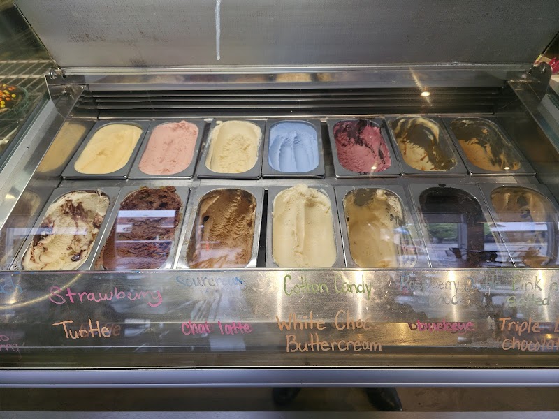 Moose & Mollie's Cafe and Gelato photo 4
