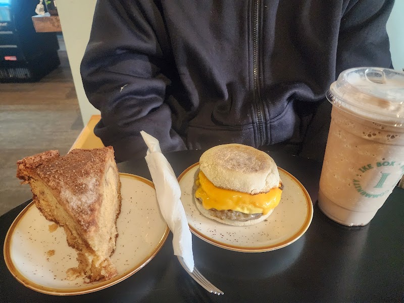 IKE Box Café photo 2